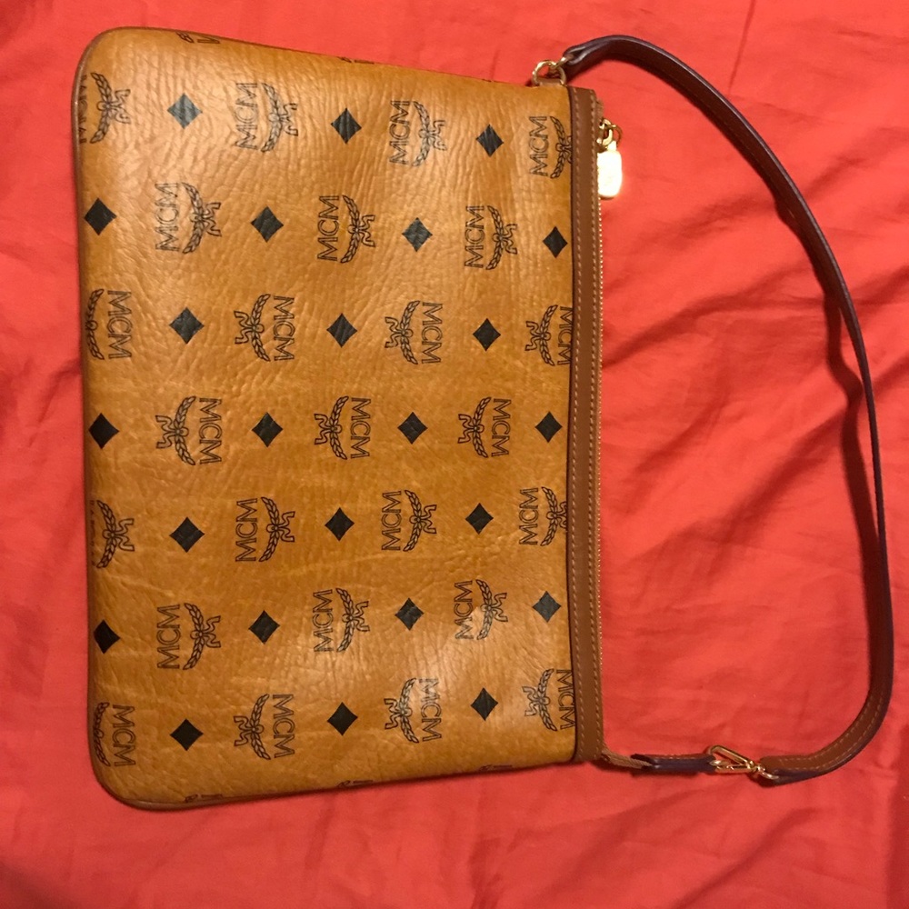 MCM Clutch